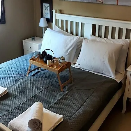 Paramount Gardens C202