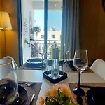 Paramount Gardens C202 Daire