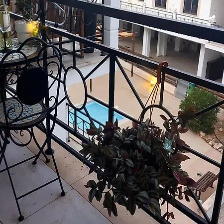 Paramount Gardens C202 Апартаменты Ларнака