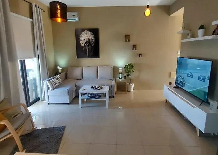 דירה Paramount Gardens C202 *