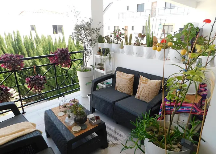 דירה Paramount Gardens C202