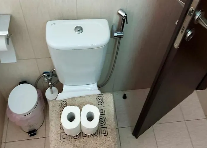 Paramount Gardens C202 Ларнака