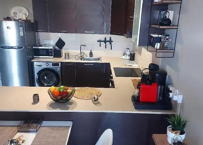 Paramount Gardens C202 Апартаменты